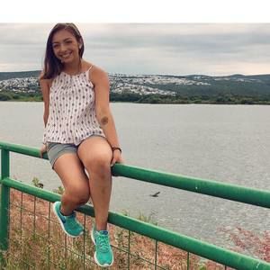 Meet your Posher, Daniela